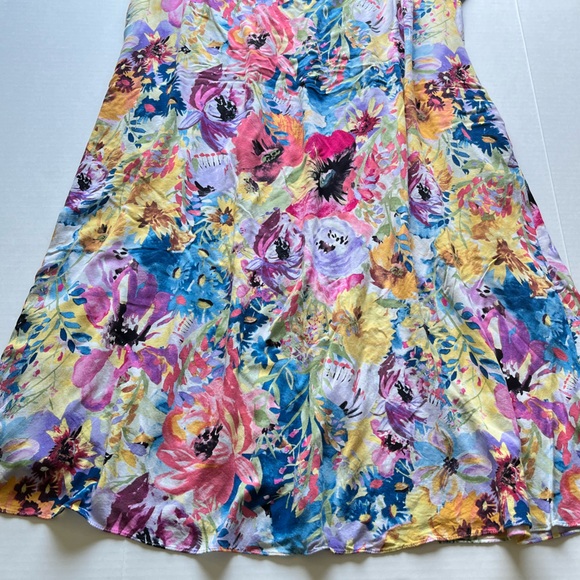 H&M Off-the-shoulder Smocked Short Wide Sleeve Floral Print Pockets Flowy Dress - Picture 8 of 14